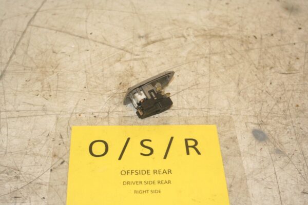 1999 VOLVO C70 2.4 PETROL. DRIVER SIDE REAR INTERIOR LIGHT - Image 2
