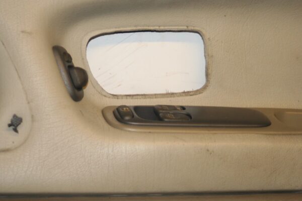 1999 VOLVO C70 2.4 PETROL. DRIVER SIDE FRONT DOOR TRIM CARD - Image 5