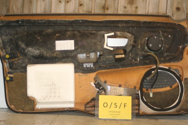 1999 VOLVO C70 2.4 PETROL. DRIVER SIDE FRONT DOOR TRIM CARD - Image 7