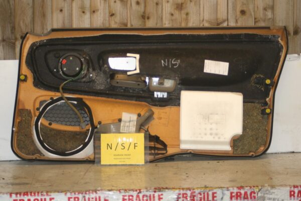 1999 VOLVO C70 2.4 PETROL. PASSENGER SIDE FRONT DOOR TRIM CARD - Image 7