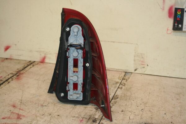 2006 MERCEDES BENZ C CLASS W203. NSR LIGHT UNIT - Image 2