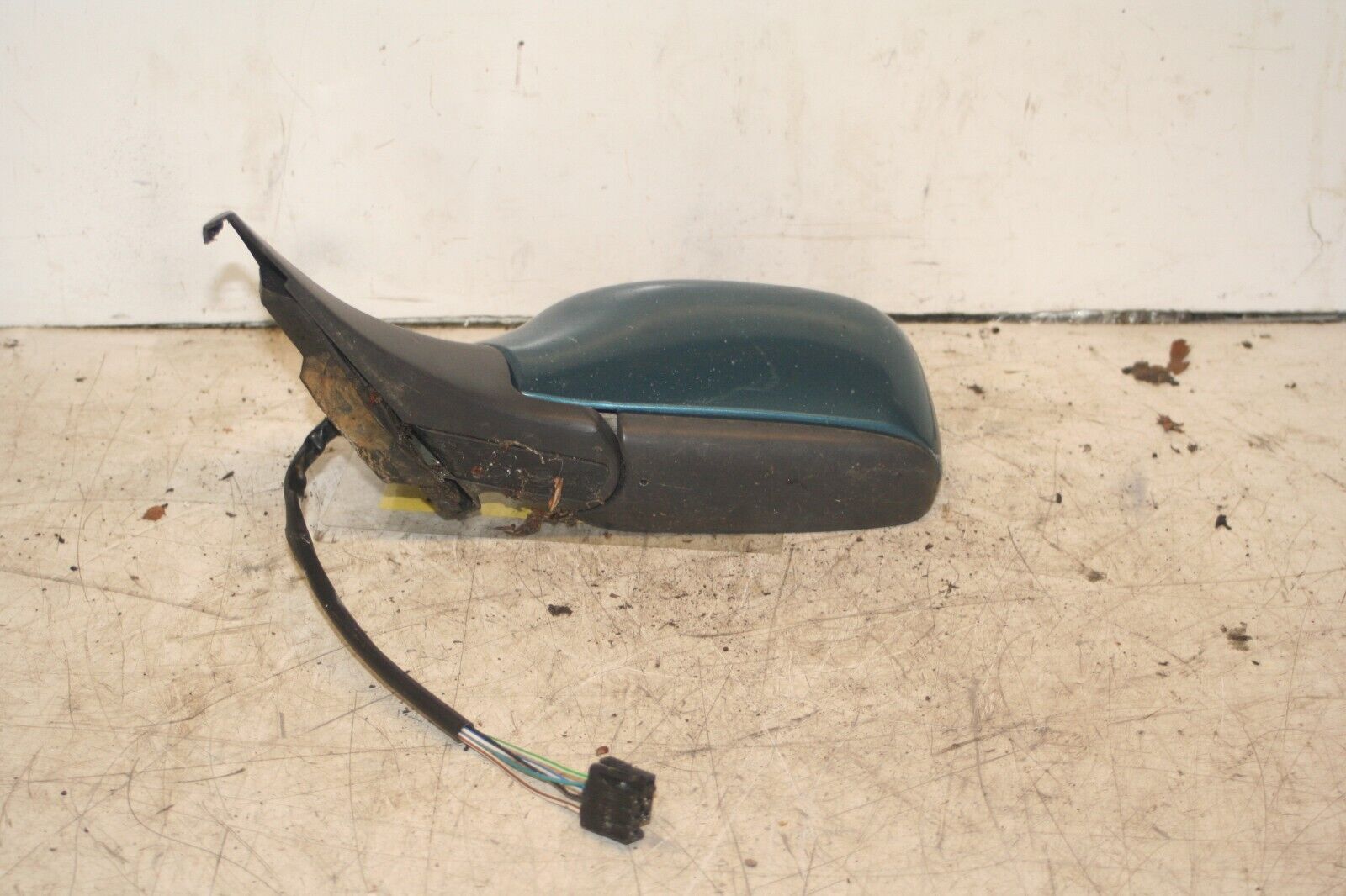 1999 VOLVO C70 2.4 PETROL. PASSENGER SIDE WING MIRROR IN TURQUOISE - Image 3