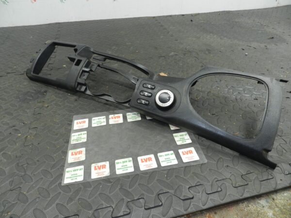 2009 NISSAN QASHQAI J10. CENTRE CONSOLE FRAME (SWITCHES NOT INCLUDED)