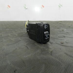 (154) 2003 LAND ROVER DISCOVERY 2 TD5. HEAD LIGHT ADJUSTER SWITCH