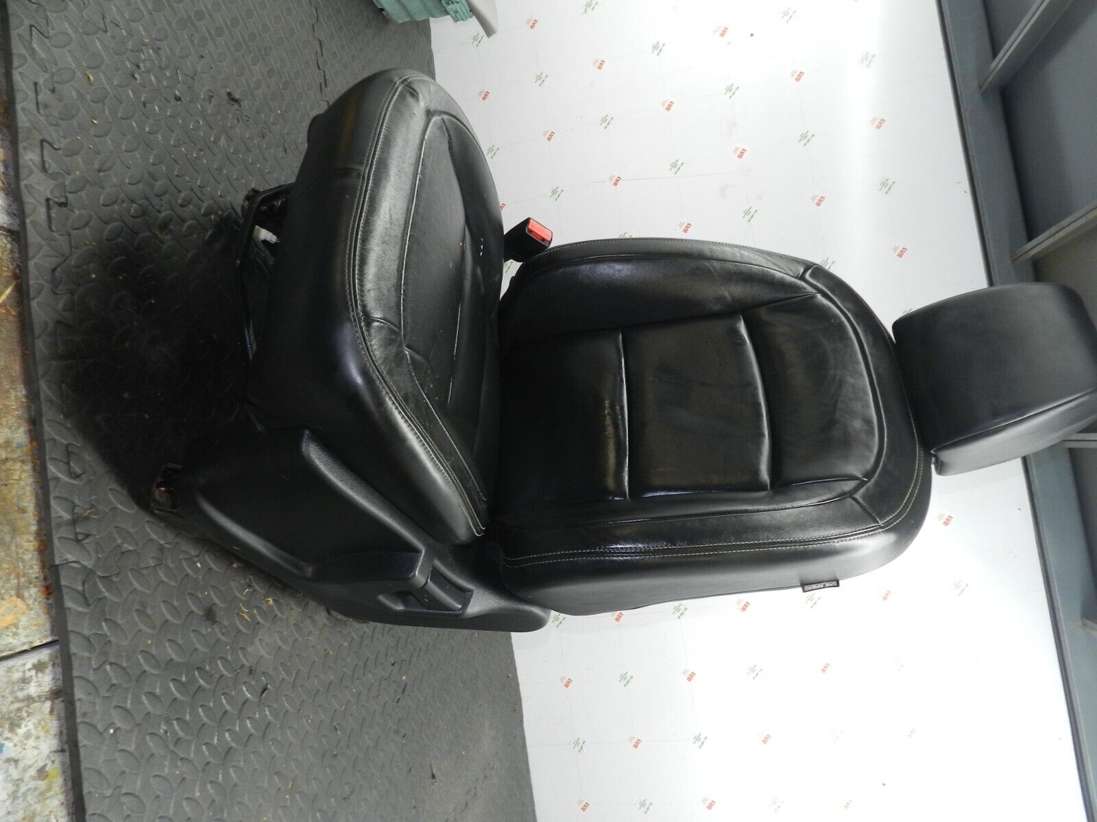 2009 NISSAN QASHQAI J10. PASSENGER FRONT BLACK LEATHER SEAT HEATED