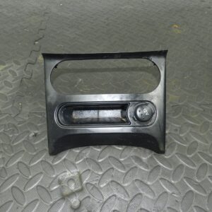2009 NISSAN QASHQAI J10. CENTRE CONSOLE TRIM 12V SOCKET