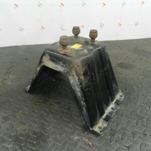 (154) 2003 LAND ROVER DISCOVERY 2 TD5. SPARE WHEEL BRACKET HOUSING