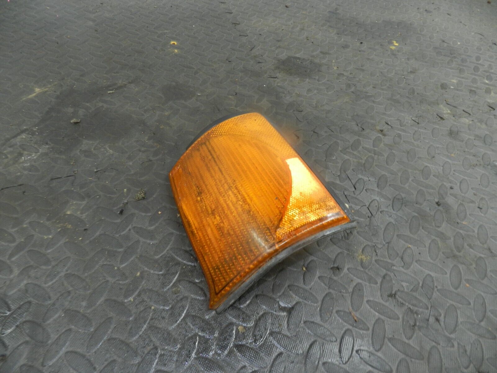 (154) 2003 LAND ROVER DISCOVERY 2 TD5. PASSENGER SIDE FRONT INDICATOR