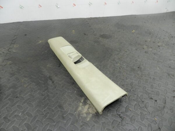 (154) 2003 LAND ROVER DISCOVERY 2 TD5. B PILLAR UPPER PASSENGER TRIM