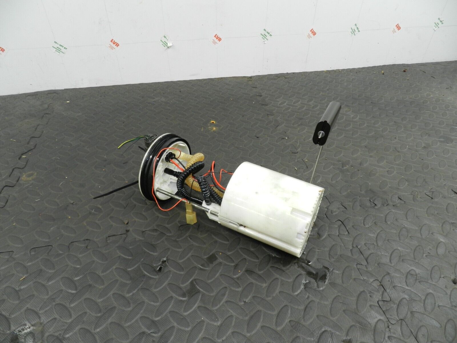2009 NISSAN QASHQAI J10. DIESEL IN TANK FUEL PUMP