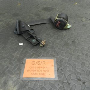 (154) 2003 LAND ROVER DISCOVERY 2 TD5. DRIVER SIDE REAR SEAT BELT