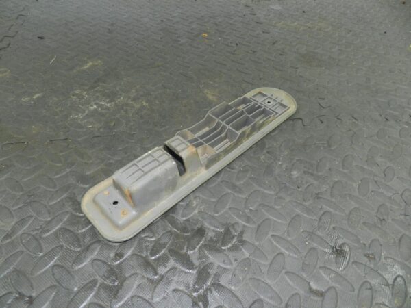 (154) 2003 LAND ROVER DISCOVERY 2 TD5. 3RD ROW SEAT TRIM - Image 2