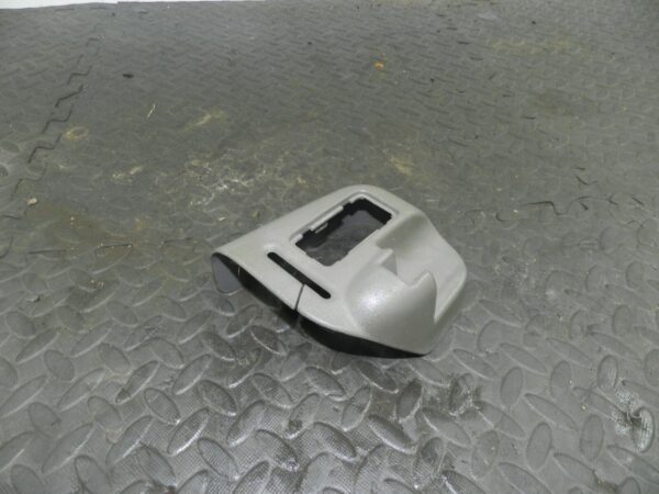 (154) 2003 LAND ROVER DISCOVERY 2 TD5. PARCEL SHELF TRIM
