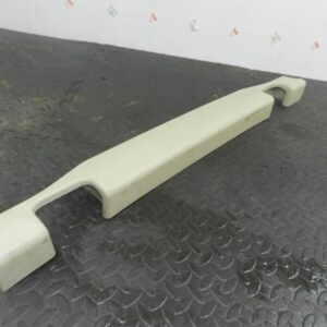 (154) 2003 LAND ROVER DISCOVERY 2 TD5. 3RD THIRD ROW HEAD REST TRIM ROOF PANEL