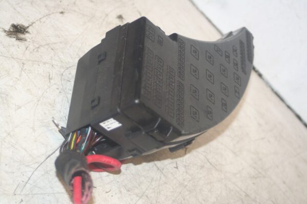 JAGUAR S TYPE. FUSE BOX BOARD RELAYS - Image 3