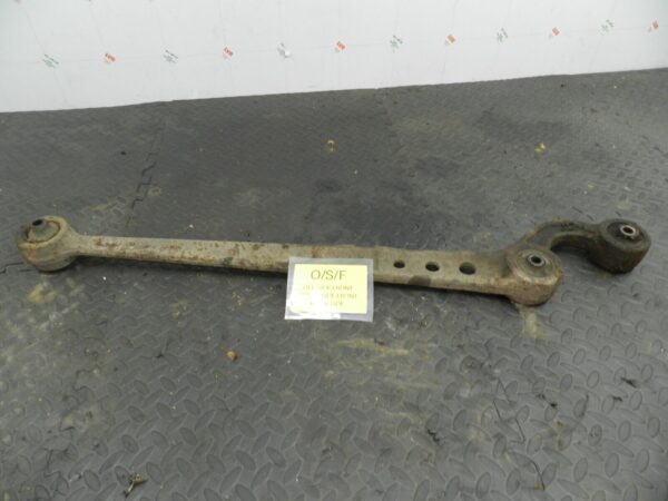 (154) 2003 LAND ROVER DISCOVERY 2 TD5. DRIVER SIDE FRONT RADIUS ARM CONTROL