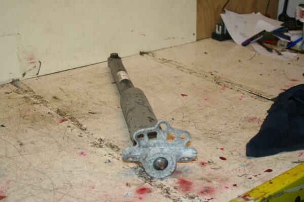 2013 VAUXHALL ADAM 1.4 PETROL MANUAL. REAR SHOCK ABSORBER - Image 2
