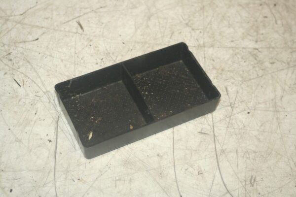 JAGUAR S TYPE. CENTRE CONSOLE COIN HOLDER 2R83-F046C2B