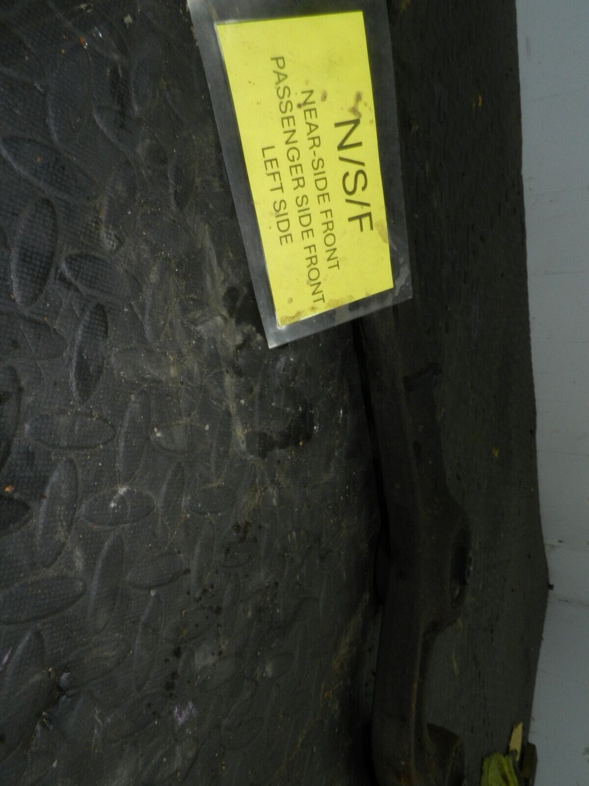 (154) LAND ROVER DISCOVERY 2 TD5. PASSENGER FRONT RADIUS ARM CONTROL SUSPENSION - Image 2