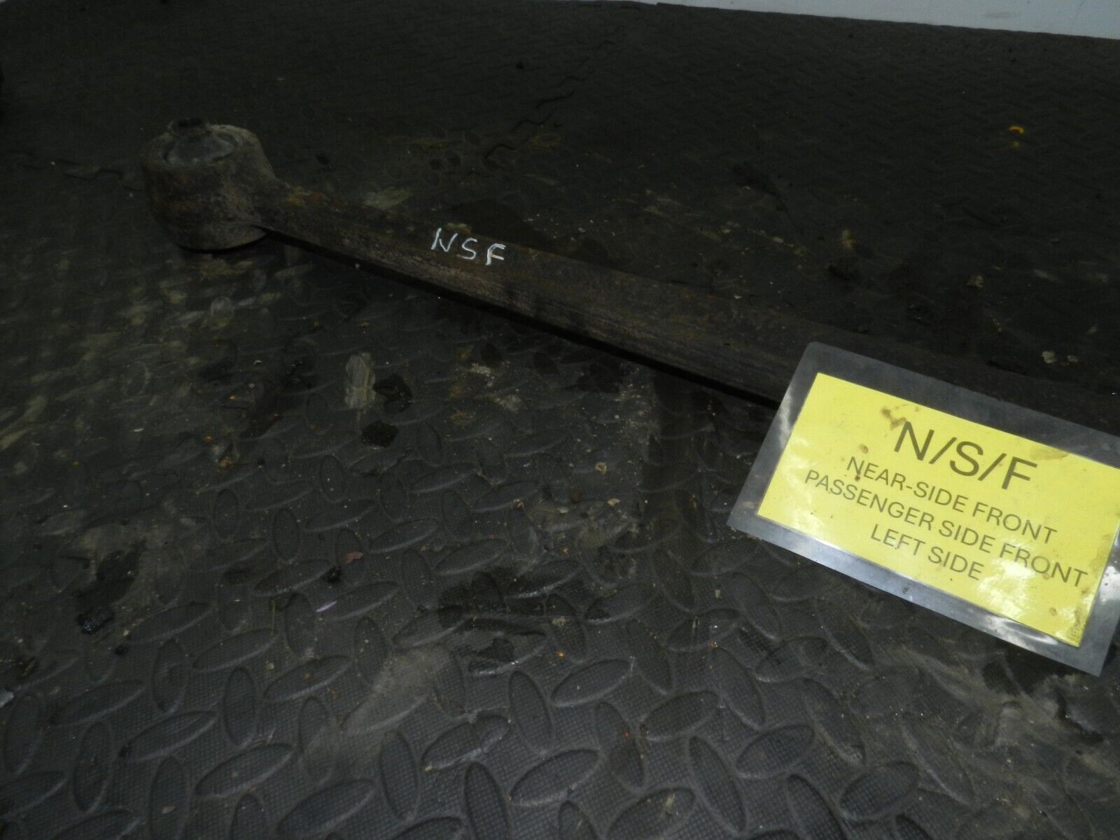 (154) LAND ROVER DISCOVERY 2 TD5. PASSENGER FRONT RADIUS ARM CONTROL SUSPENSION - Image 3