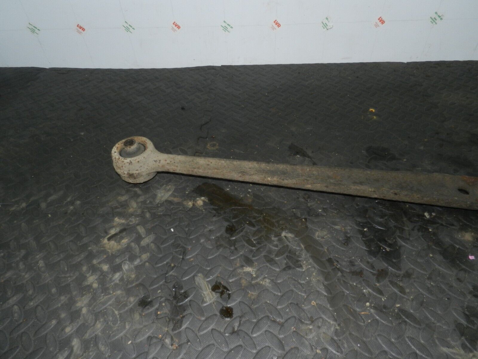 (154) LAND ROVER DISCOVERY 2 TD5. PASSENGER FRONT RADIUS ARM CONTROL SUSPENSION - Image 4