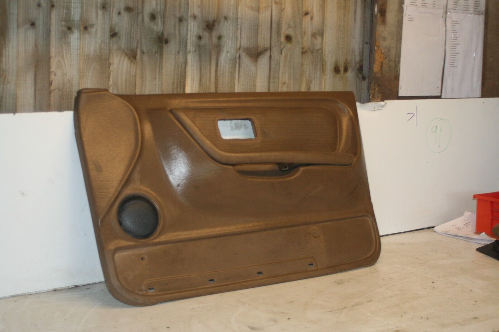1990 FORD GRANADA MK3. DRIVER SIDE FRONT DOOR CARD BROWN