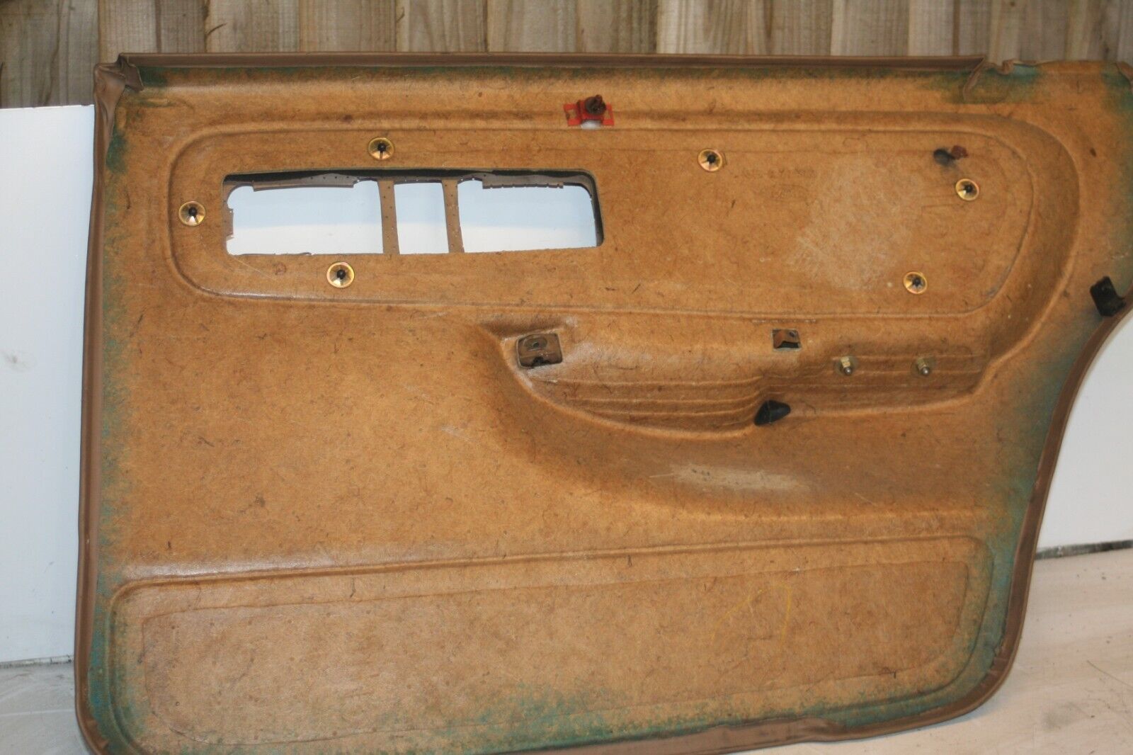 1990 FORD GRANADA MK3. PASSENGER SIDE REAR DOOR CARD BROWN - Image 5