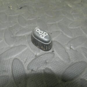 (154) 2003 LAND ROVER DISCOVERY 2 TD5. ELECTRIC SEAT BUTTON