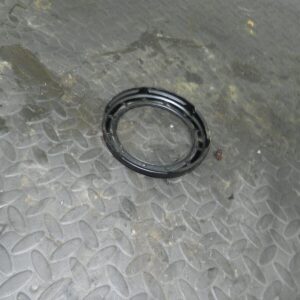 (154) 2003 LAND ROVER DISCOVERY 2 TD5. FUEL FILTER RETAINER RING