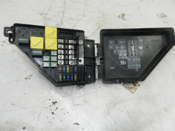 2006 LAND ROVER FREELANDER 1 FACELIFT TD4 L314. FUSE BOX BOARD YQE500330 - Image 5