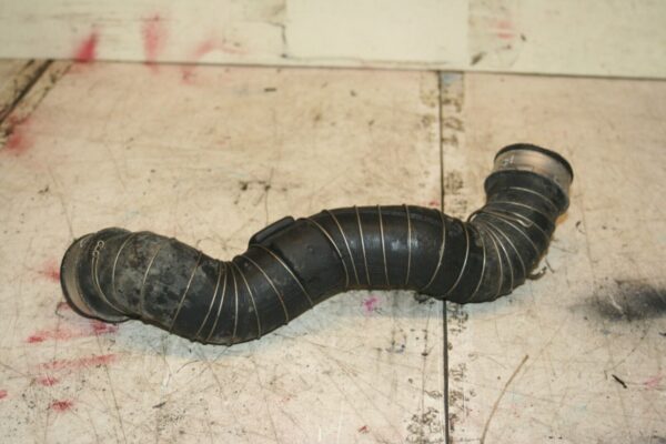 2006 MERCEDES BENZ C CLASS W203. BOOST PIPE - Image 2