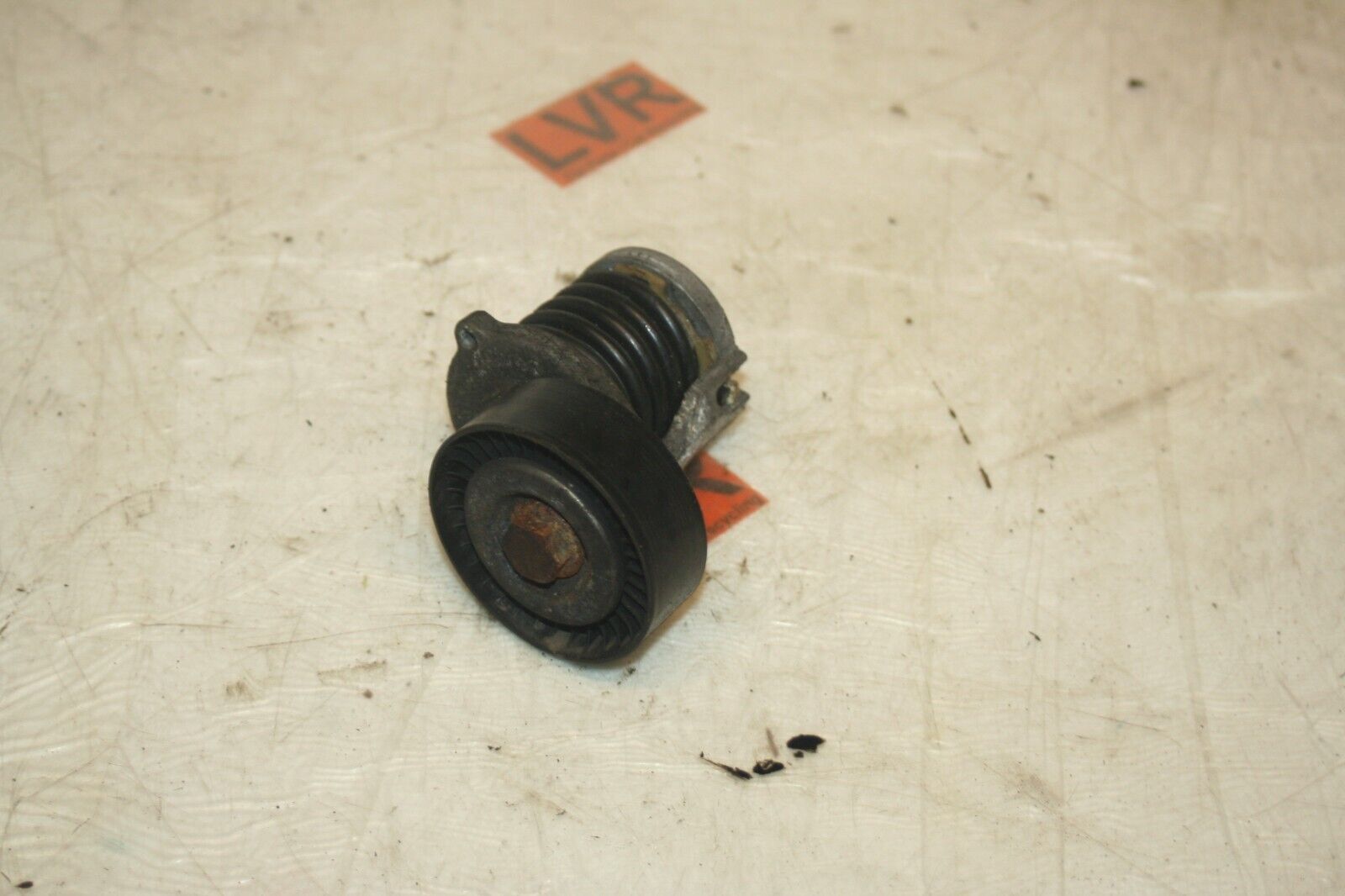2013 VOLKSWAGEN POLO MK5 6R 1.2 DIESEL. DRIVE BELT TENSIONER
