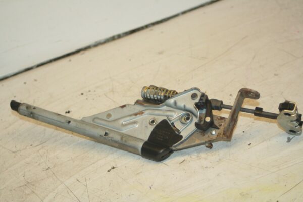 (95) 2010 BMW 1 SERIES E82. HANDBRAKE LEVER HANDLE - Image 4