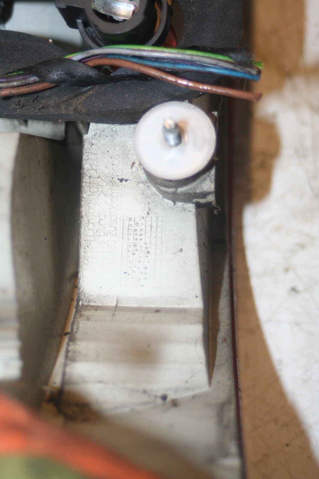 (95) 2010 BMW 1 SERIES E82. DRIVER SIDE REAR LIGHT - Image 6