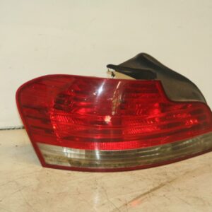 (95) 2010 BMW 1 SERIES E82. PASSENGER SIDE REAR LIGHT