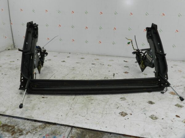 (135) 2003 CITROEN C3 PLURIEL CONVERTIBLE. ROOF FRAME