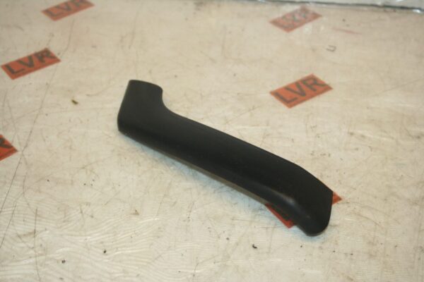 2013 VOLKSWAGEN POLO MK5 6R 1.2 DIESEL. DOOR HANDLE TRIM PASSENGER SIDE