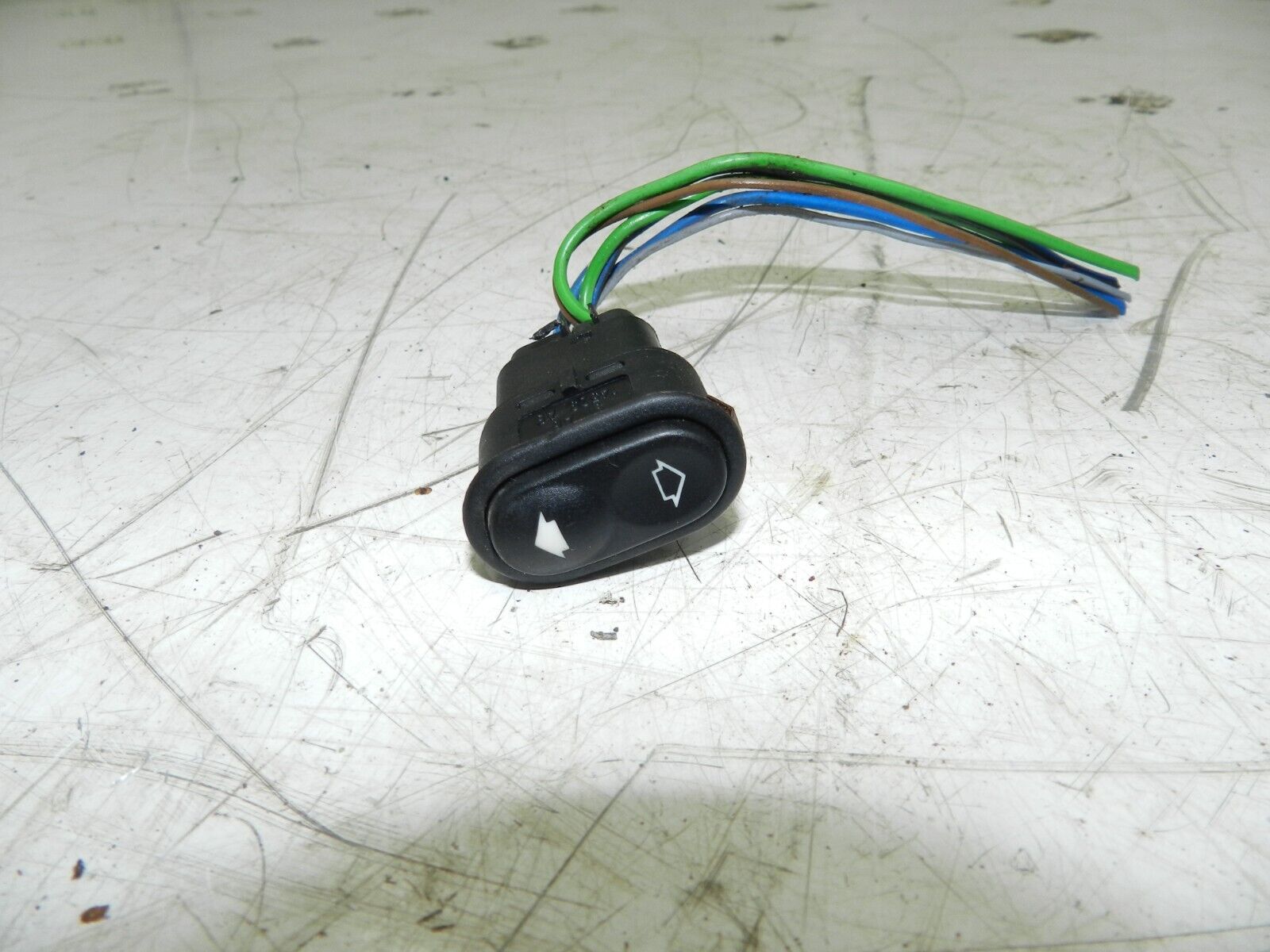 1993 FORD GRANADA DORCHESTER. WINDOW SWITCH