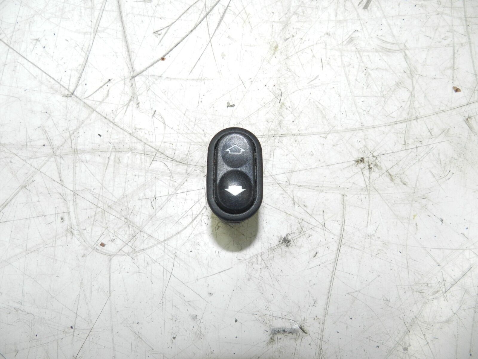1993 FORD GRANADA DORCHESTER. WINDOW SWITCH