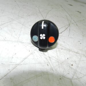 1993 FORD GRANADA DORCHESTER. HEATER CONTROL FAN SWITCH