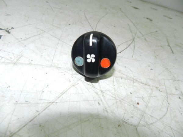 1993 FORD GRANADA DORCHESTER. HEATER CONTROL FAN SWITCH