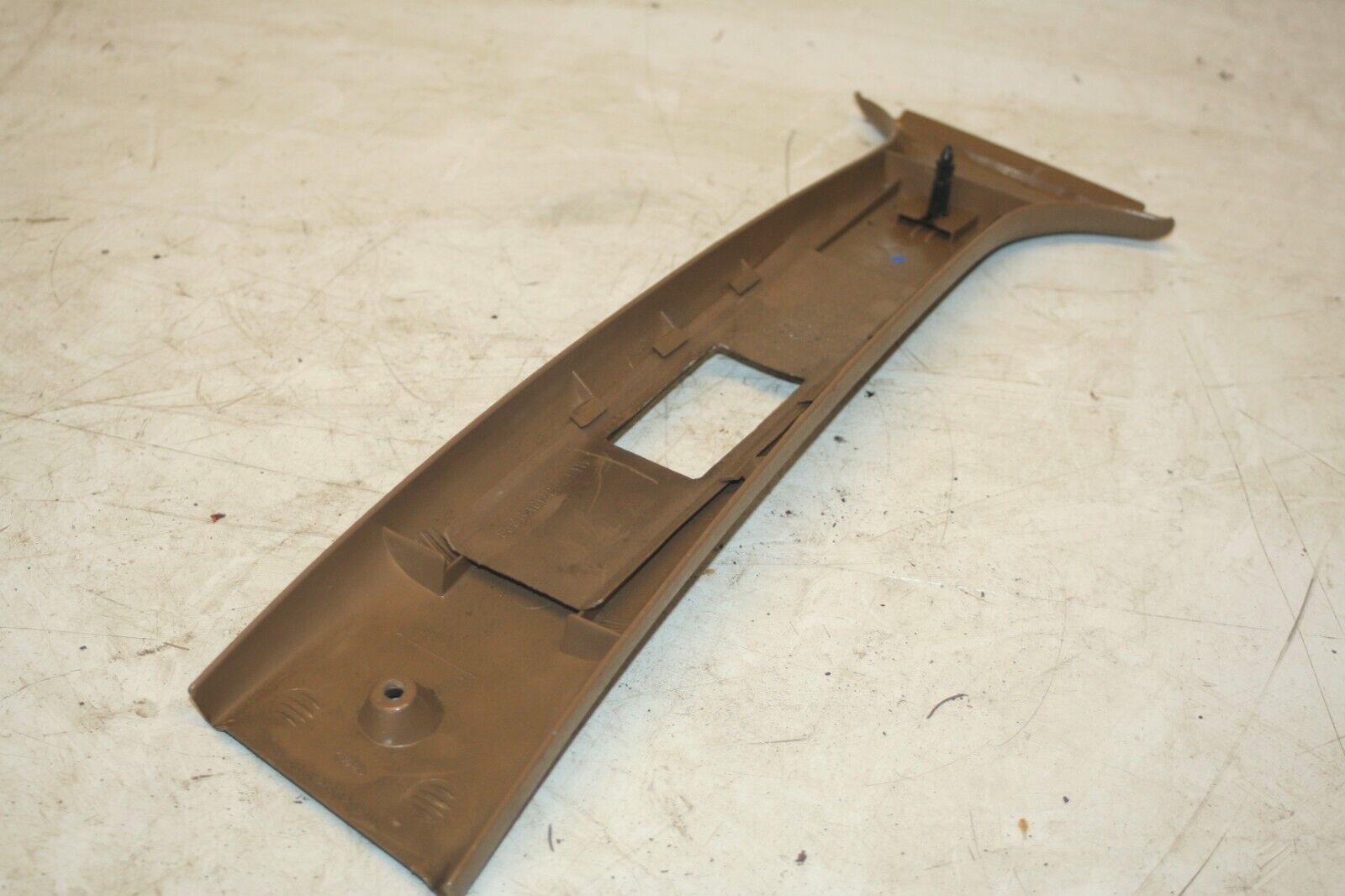1990 FORD GRANADA MK3. B PILLAR TRIM DRIVER SIDE - Image 5