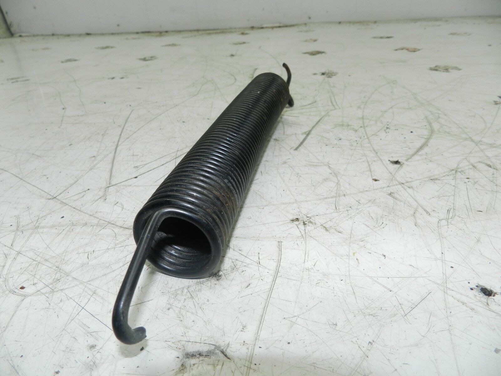 1993 FORD GRANADA DORCHESTER. BOOT LID TAILGATE SPRING - Image 2