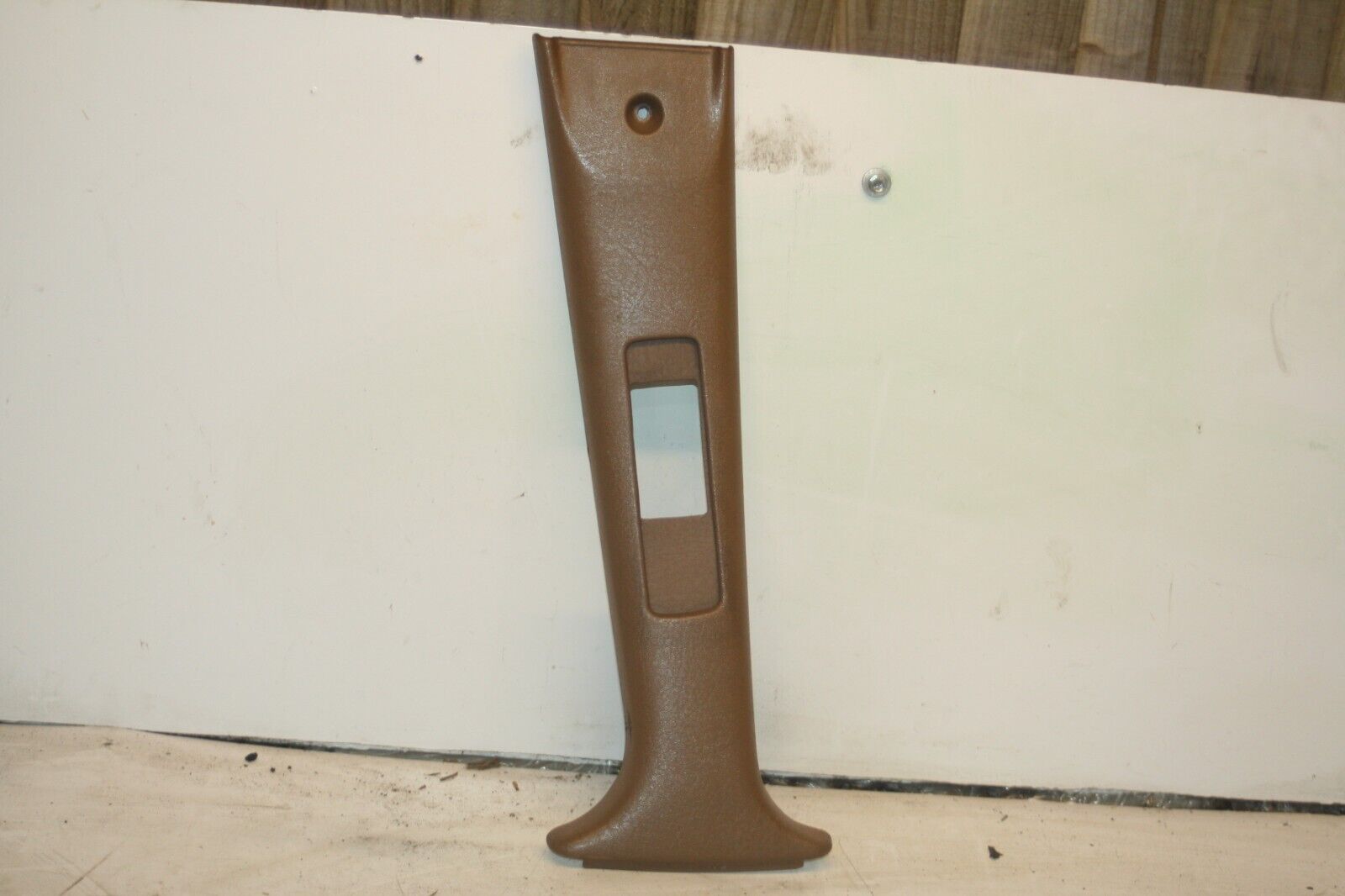1990 FORD GRANADA MK3. B PILLAR TRIM PASSENGER SIDE