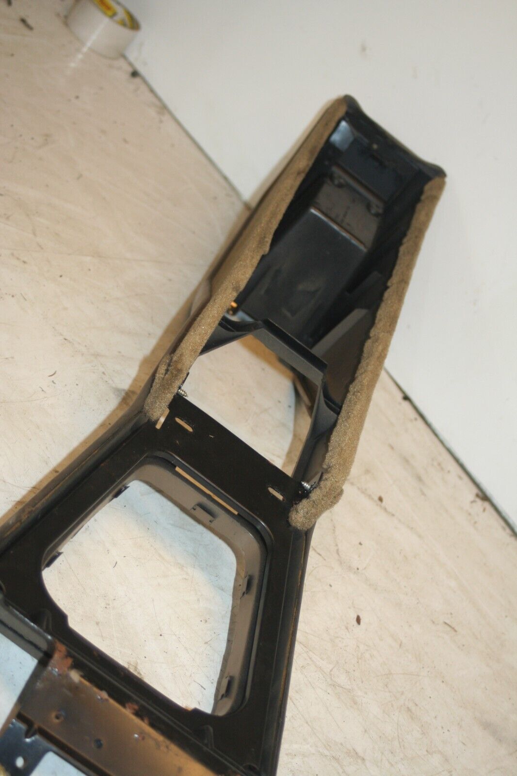 1990 FORD GRANADA MK3. CENTRE CONSOLE 85GB-A045B54 ABW - Image 4