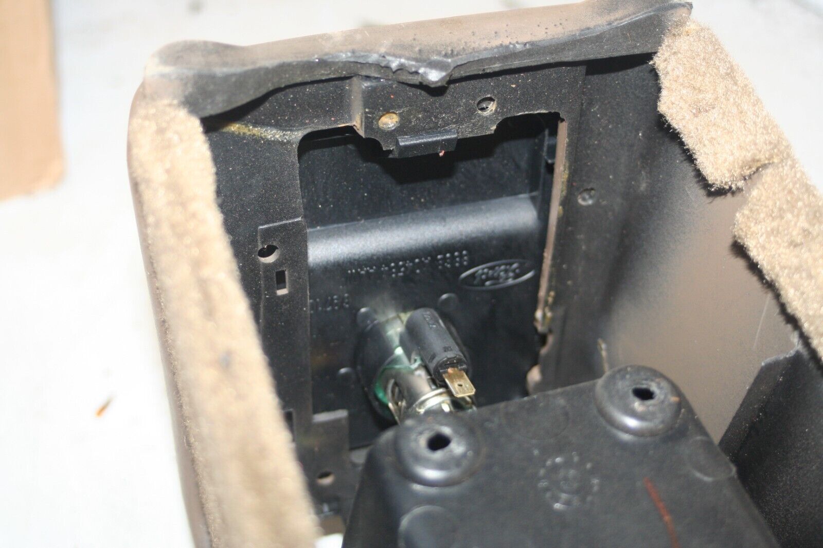 1990 FORD GRANADA MK3. CENTRE CONSOLE 85GB-A045B54 ABW - Image 7