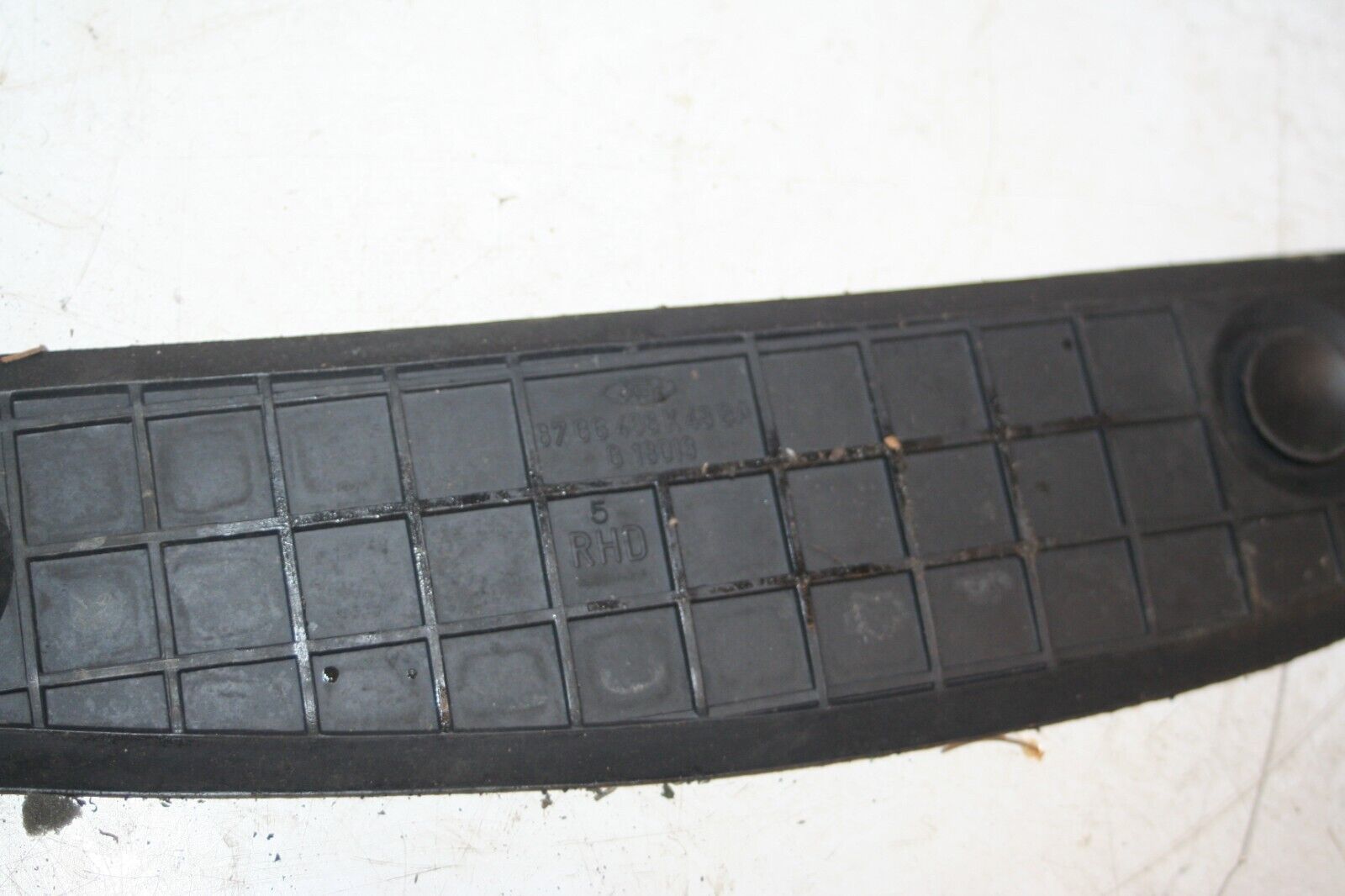 1990 FORD GRANADA MK3. 87GG458K43BA POCKET MAT - Image 3