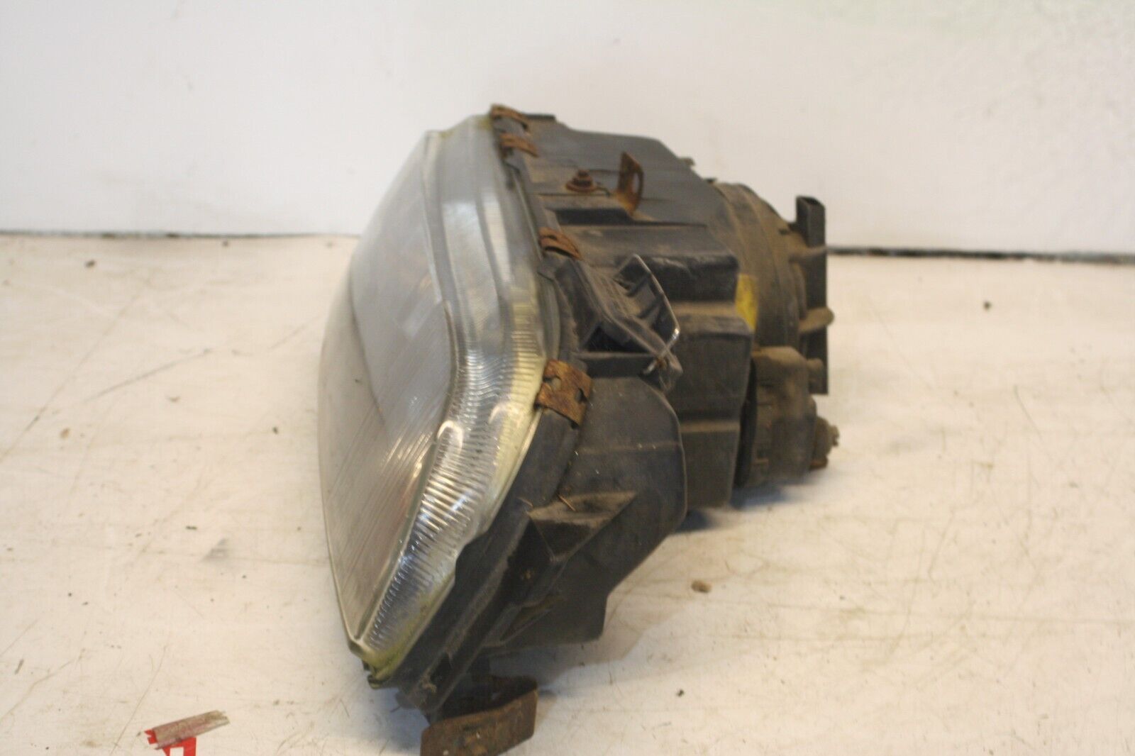 1990 FORD GRANADA MK3. DRIVER SIDE HEADLIGHT - Image 3