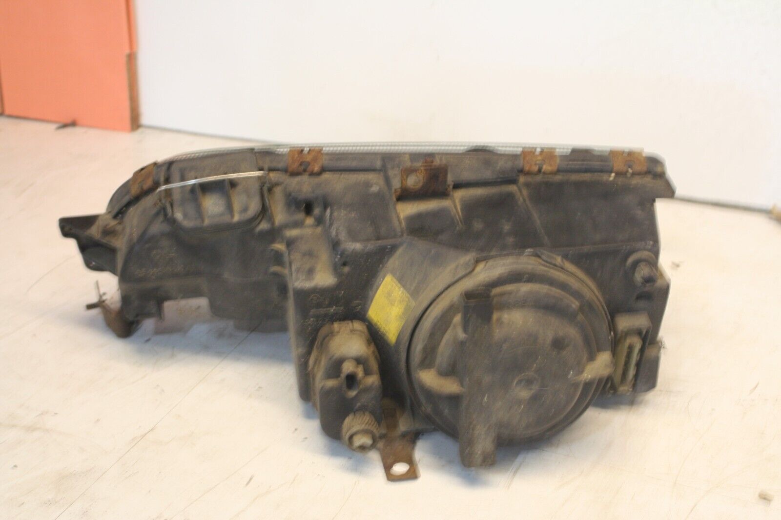 1990 FORD GRANADA MK3. DRIVER SIDE HEADLIGHT - Image 4