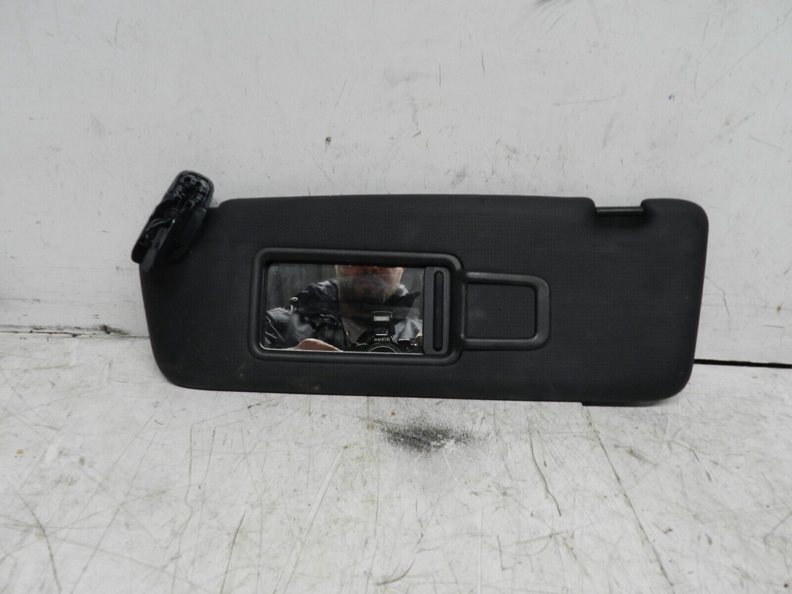 2014 AUDI S4 QUATRO A4 B8. PASSENGER SIDE SUN VISOR
